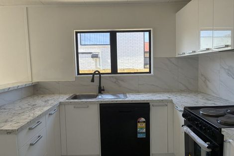 Photo of property in 454 Swanson Road, Ranui, Auckland, 0612