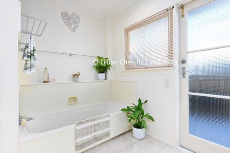 Photo of property in 18 Gregory Place, Mount Roskill, Auckland, 1041