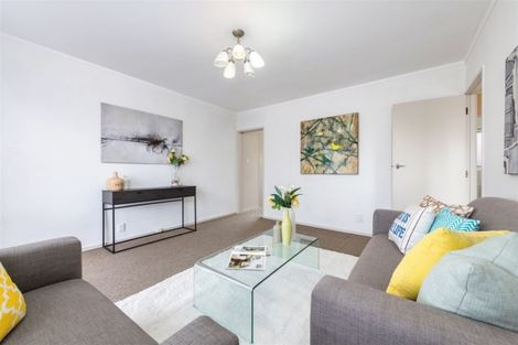 Photo of property in 3/17 Captain Scott Road, Glen Eden, Auckland, 0602