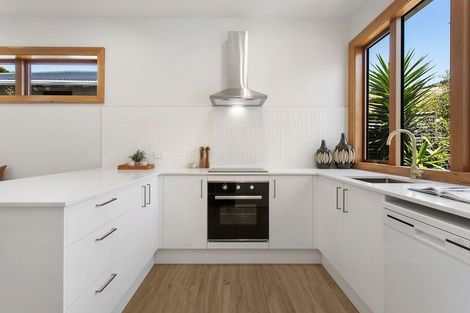 Photo of property in 114 Nayland Street, Sumner, Christchurch, 8081