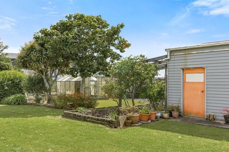 Photo of property in 79 Brougham Street, Westport, 7825