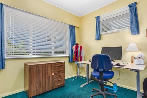 Photo of property in 4 Ranui Terrace, Tawa, Wellington, 5028
