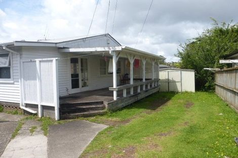 Photo of property in 14 Boundary Road, Blockhouse Bay, Auckland, 0600