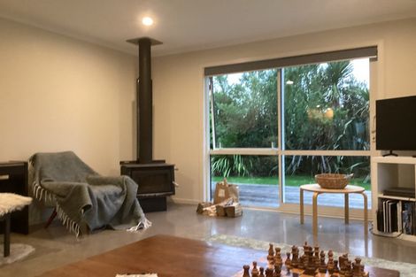 Photo of property in 7 Cumming Street, Okato, 4335