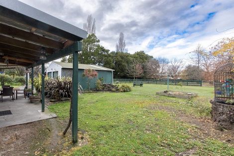 Photo of property in 20 Russell Street, Otane, 4202