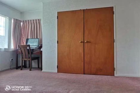 Photo of property in 2/30 Centorian Drive, Windsor Park, Auckland, 0632