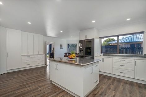 Photo of property in 51 Cholmondeley Crescent, Whitianga, 3510