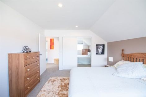 Photo of property in 2/165 Peverel Street, Riccarton, Christchurch, 8041