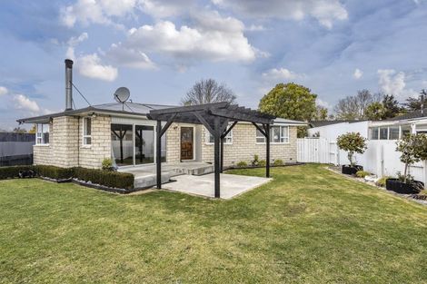 Photo of property in 8 Doggett Place, Rangiora, 7400