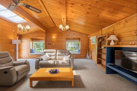 Photo of property in 64 Rangipoia Place, Turangi, 3334