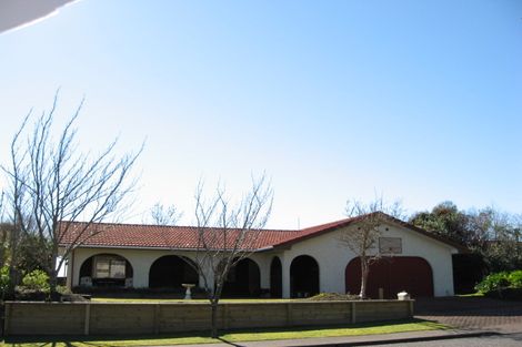 Photo of property in 36 Reeve Drive, Havelock North, 4130