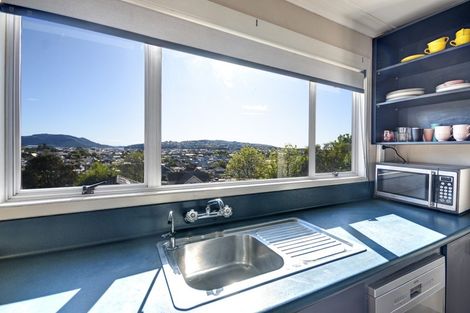 Photo of property in 37 Easther Crescent, Kew, Dunedin, 9012