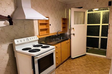 Photo of property in 22 Molesworth Street, Taita, Lower Hutt, 5011