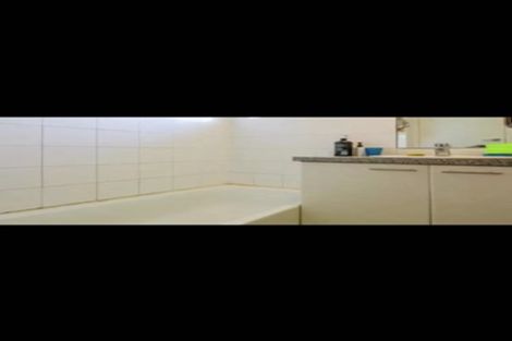 Photo of property in 1/396 Glenfield Road, Glenfield, Auckland, 0629