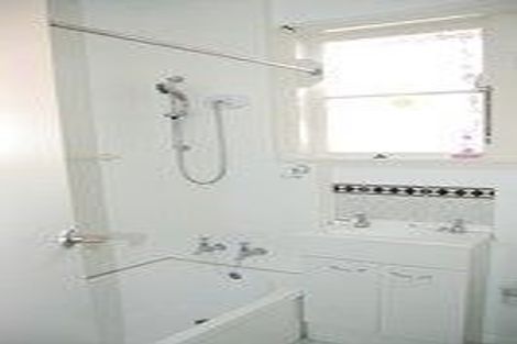 Photo of property in 2/117 Frankley Road, Frankleigh Park, New Plymouth, 4310