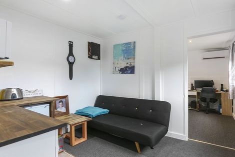 Photo of property in 25 Adderley Terrace, Ravensbourne, Dunedin, 9022