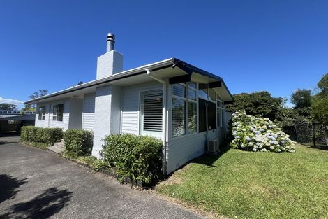 Photo of property in 64 Divich Avenue, Te Atatu South, Auckland, 0610