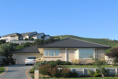 Photo of property in 53 Realm Drive, Paraparaumu, 5032
