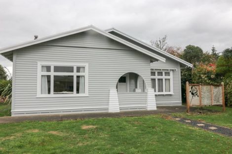 Photo of property in 68 Barraud Street, Dannevirke, 4930