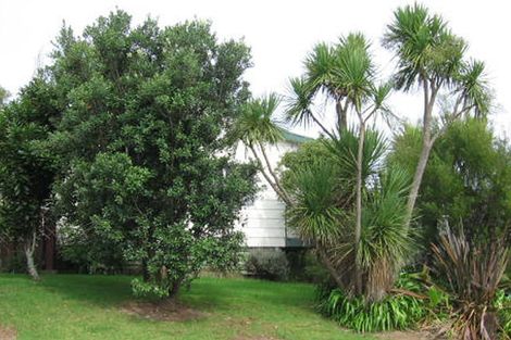 Photo of property in 2/4 Kahikatea Place, Ranui, Auckland, 0612