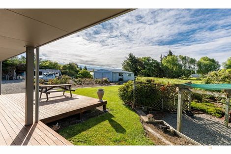 Photo of property in 84 Timaru Road, Waimate, 7924