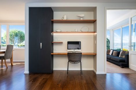 Photo of property in 34 Seatoun Heights Road, Seatoun, Wellington, 6022