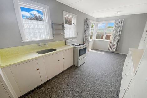 Photo of property in 33 Blighs Road, Bryndwr, Christchurch, 8053