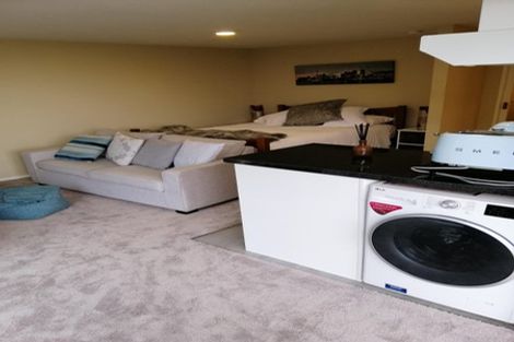 Photo of property in 25 Satara Crescent, Khandallah, Wellington, 6035