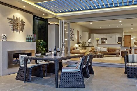 Photo of property in 20 Cliff Road, Torbay, Auckland, 0630