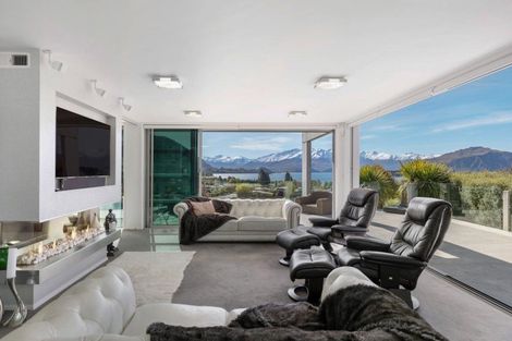 Photo of property in 3 Botting Place, Wanaka, 9305
