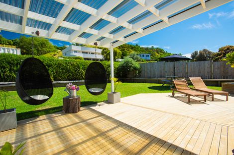 Photo of property in 59 Moana Road, Okitu, Gisborne, 4010