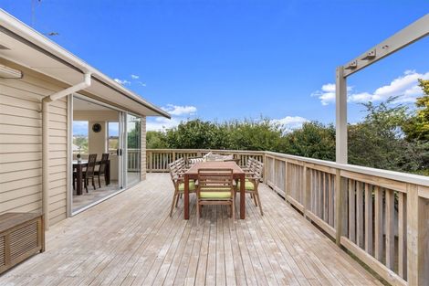 Photo of property in 6 Mowbray Place, Sunnynook, Auckland, 0620