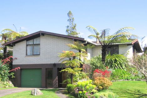 Photo of property in 13 Wychwood Crescent, Springfield, Rotorua, 3015