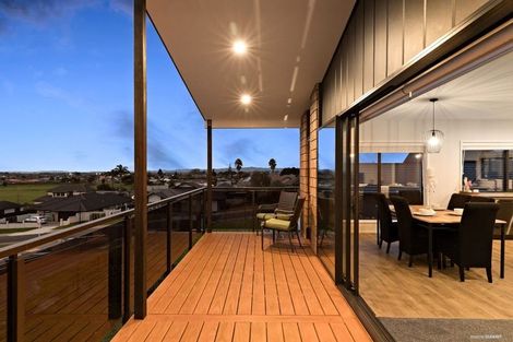 Photo of property in 14 Fisk Road, Pukekohe, 2120