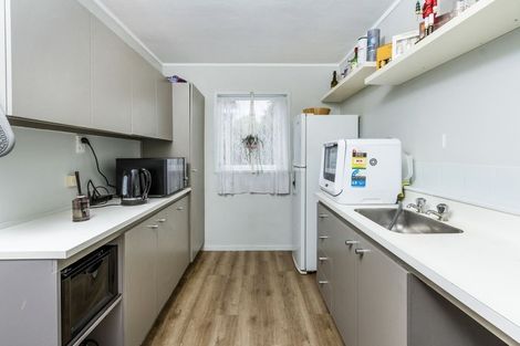 Photo of property in 10/65 Rangatira Road, Beach Haven, Auckland, 0626