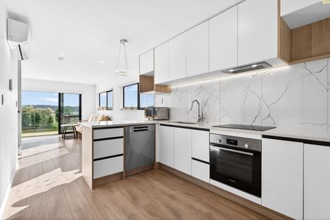Photo of property in 20a Arrow Road, Forrest Hill, Auckland, 0620
