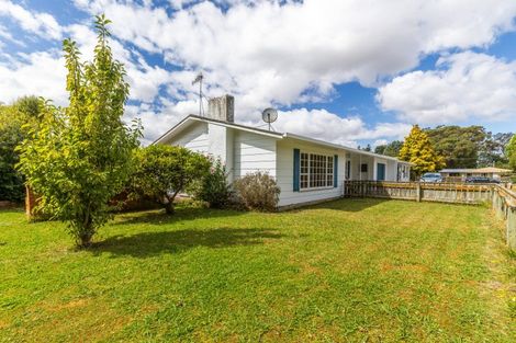 Photo of property in Wanganui Road, Marton, 4710