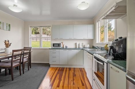 Photo of property in 24 Omapere Street, Waitangirua, Porirua, 5024
