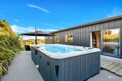 Photo of property in 123 Taiapa Valley Road, Muriwai, Waimauku, 0881