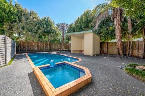 Photo of property in 5/1 Hillcrest Avenue, Hillcrest, Auckland, 0627