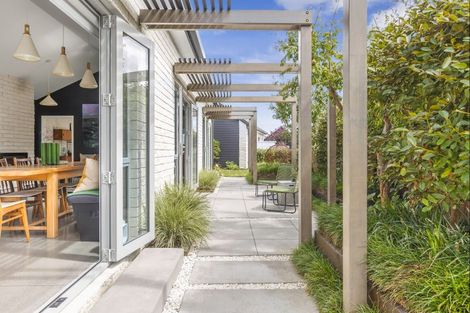 Photo of property in 33 Jarrett Terrace, Leamington, Cambridge, 3432