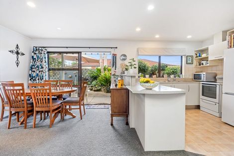 Photo of property in 10 Cobham Court, Kerikeri, 0230