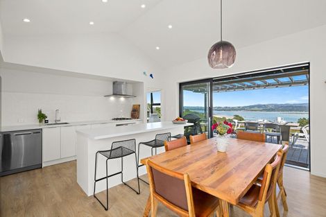 Photo of property in 132 Ti Point Road, Ti Point, Warkworth, 0985