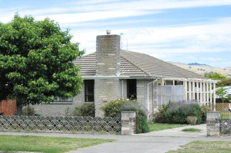 Photo of property in 8 Keighleys Road, Bromley, Christchurch, 8062