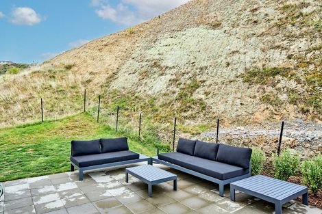 Photo of property in 33 Holystone Road, Whitby, Porirua, 5024