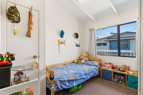 Photo of property in 128 Bream Bay Drive, Ruakaka, 0116