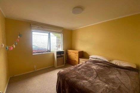 Photo of property in 207a Whites Line East, Waiwhetu, Lower Hutt, 5010