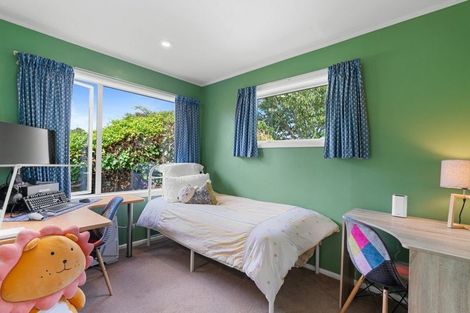 Photo of property in 5 Carruthers Street, Ilam, Christchurch, 8041