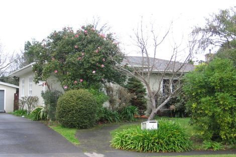Photo of property in 6 Galway Avenue, Hokowhitu, Palmerston North, 4410