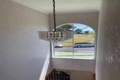 Photo of property in 27 Spargo Road, Massey, Auckland, 0614